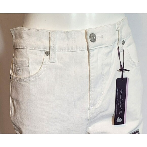 NWT Gloria Vanderbilt Amanda Capri Jean Classic White Stretch Denim - Size 4 - Picture 7 of 14